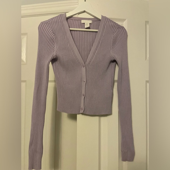 H&M lavender ribbed long sleeve sweater - Picture 1 of 5